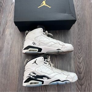 Nike Air Jordan Kids' Grade School Jordan 6 Retro Basketball Shoes Size 6Y